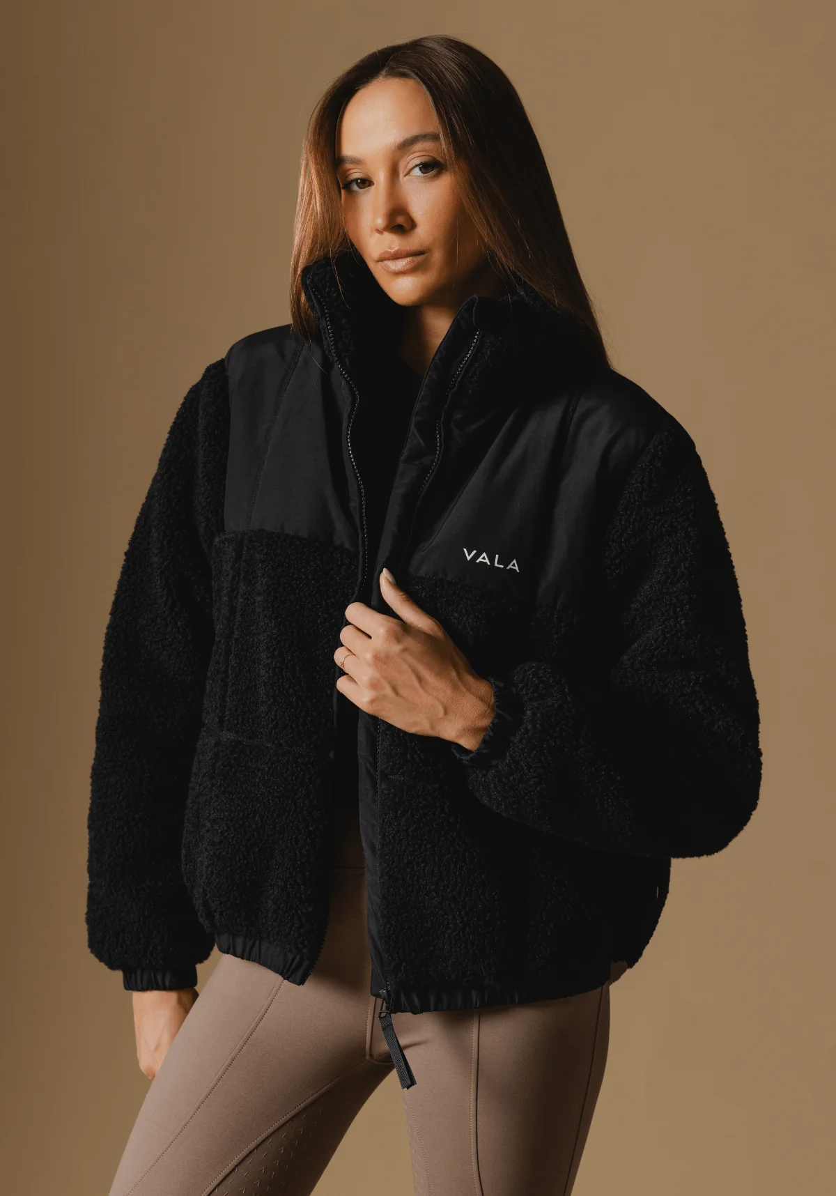 Milla Sherpa Quilted Jacket - Black - Image 6