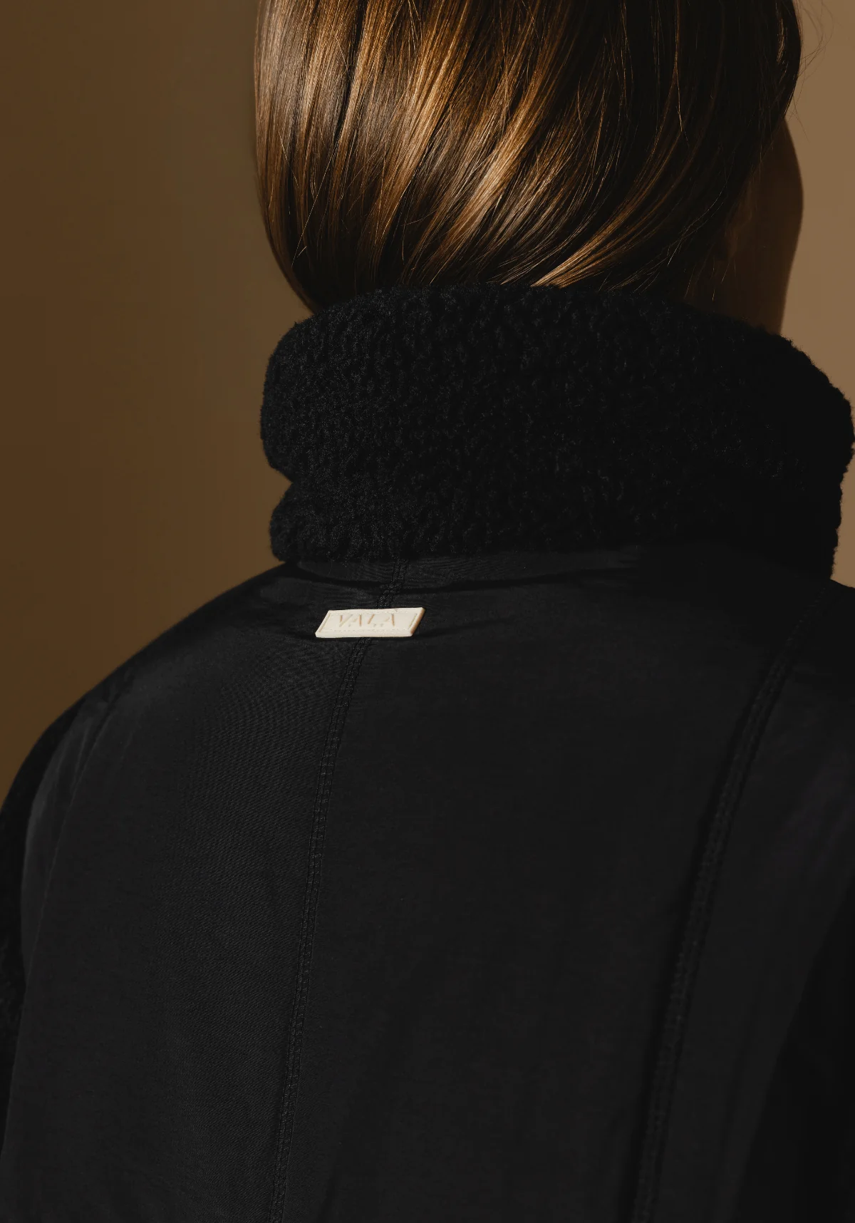 Milla Sherpa Quilted Jacket - Black - Image 7