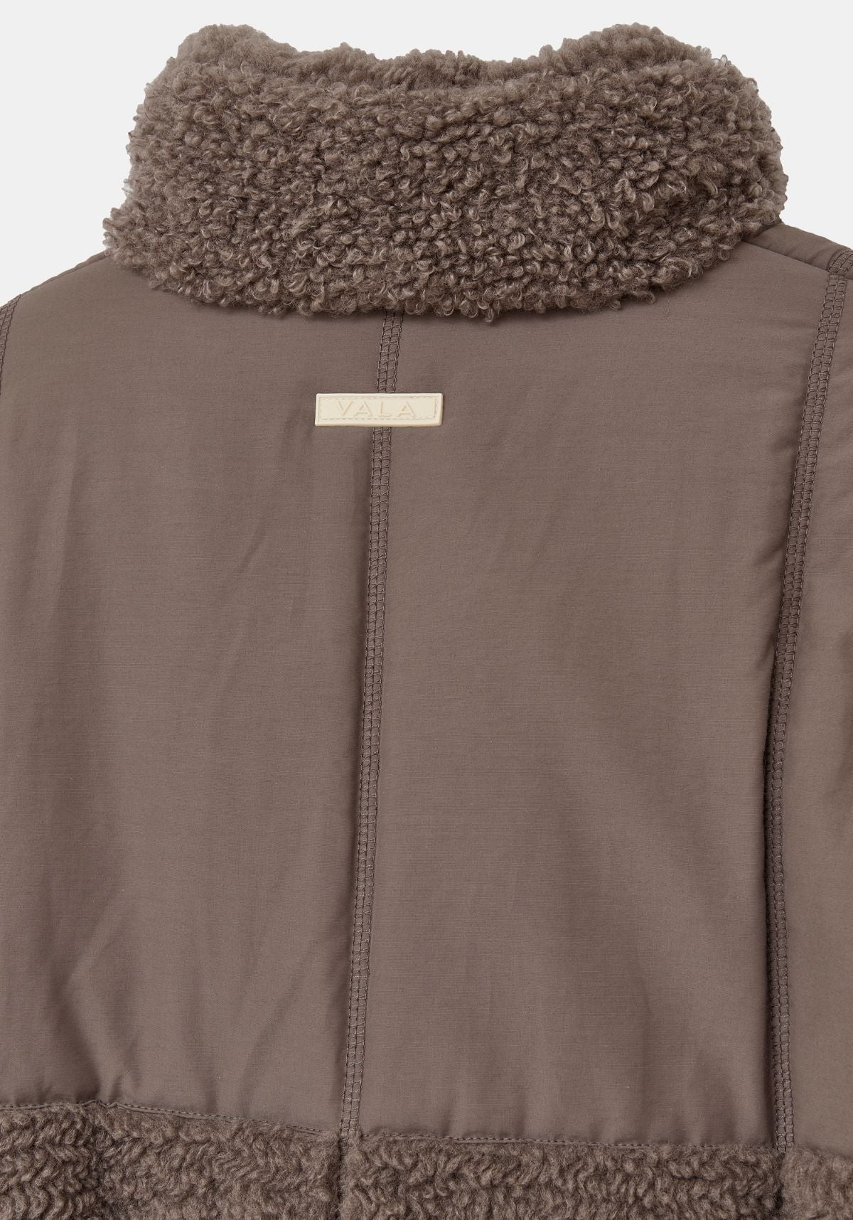 Milla Sherpa Quilted Jacket - Taupe - Image 10