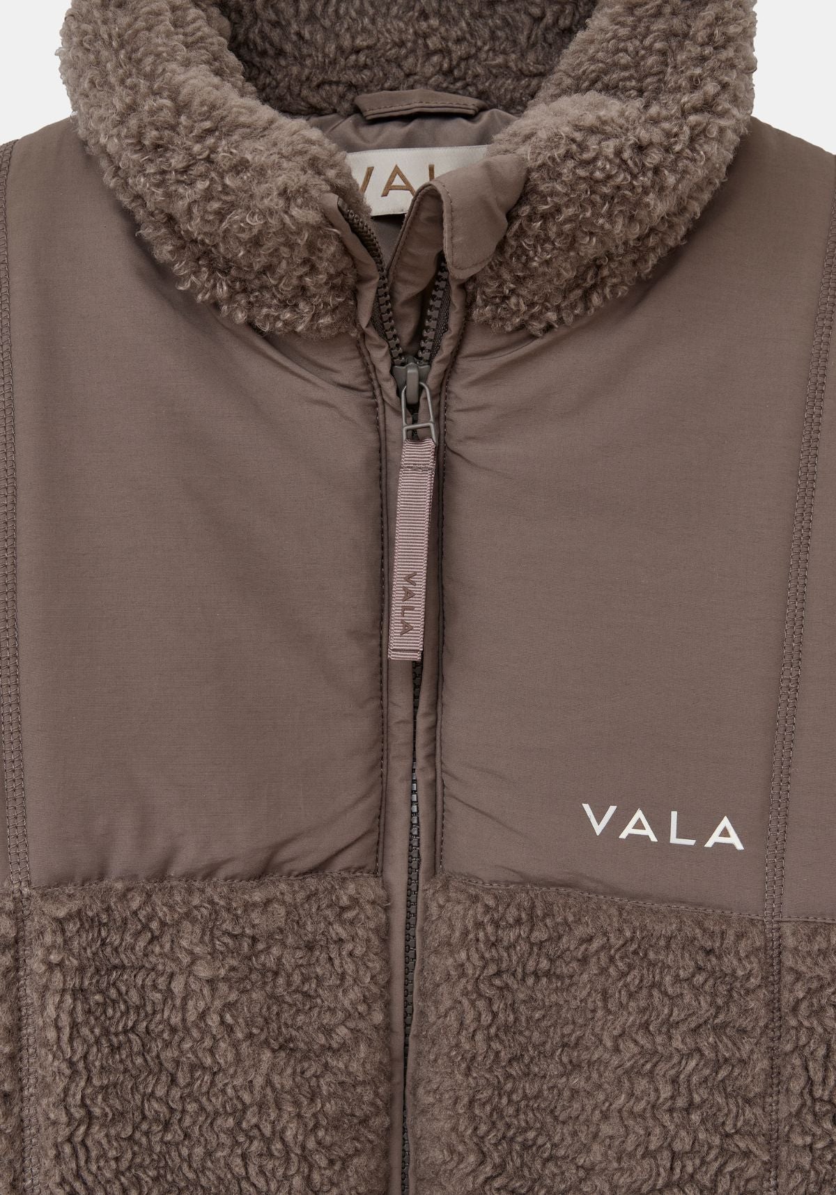 Milla Sherpa Quilted Jacket - Taupe - Image 11