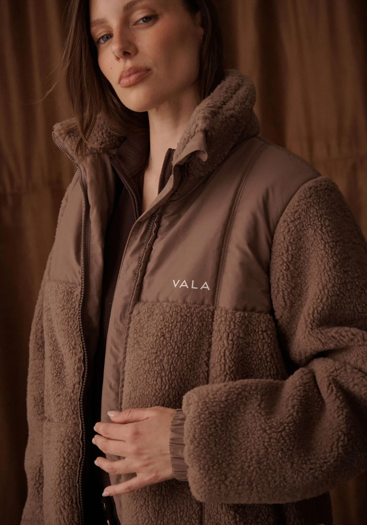 Milla Sherpa Quilted Jacket - Taupe - Image 12
