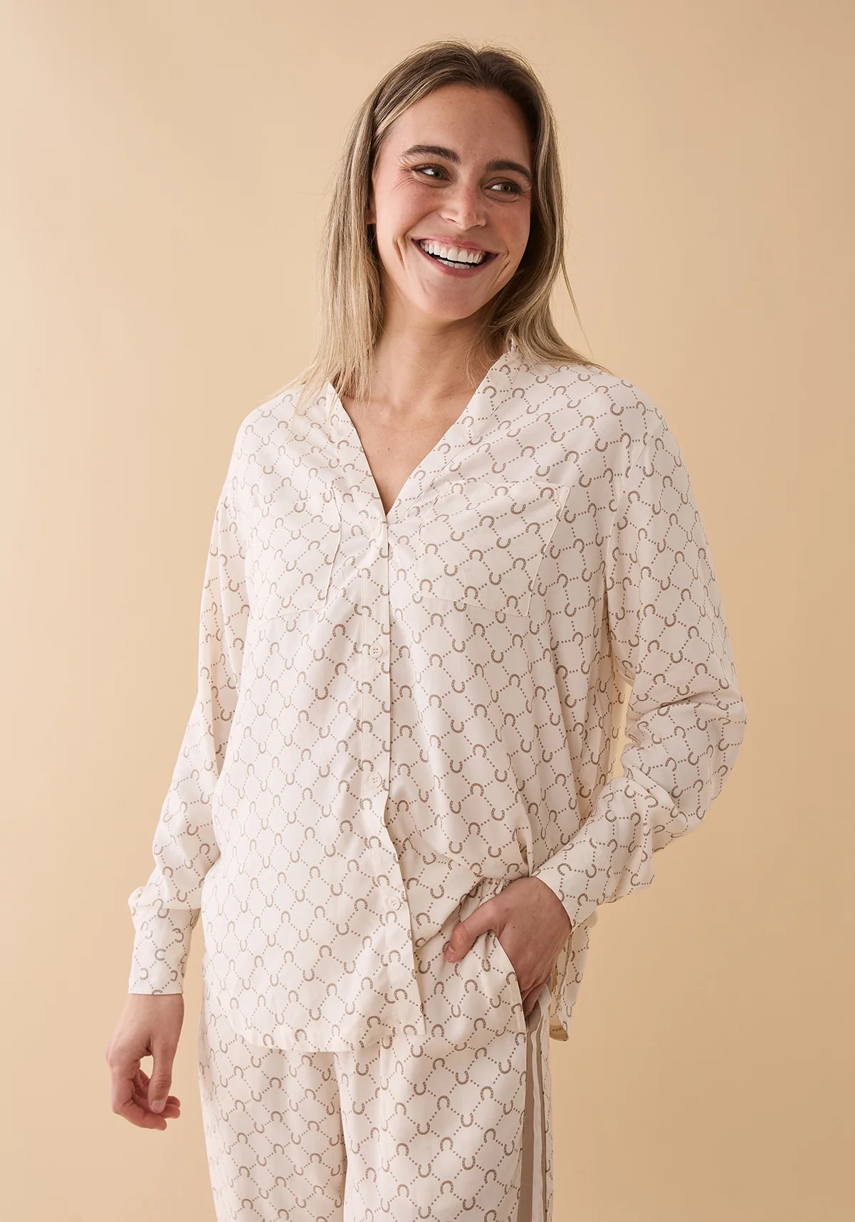 Horseshoe Long Pyjama Set - Cream - Image 3