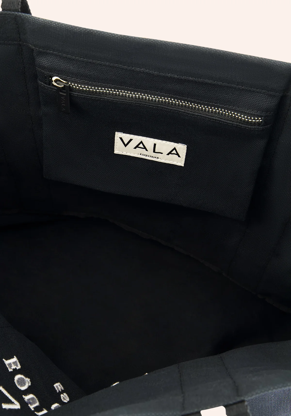 VALA Stable To Street Bag - Image 9