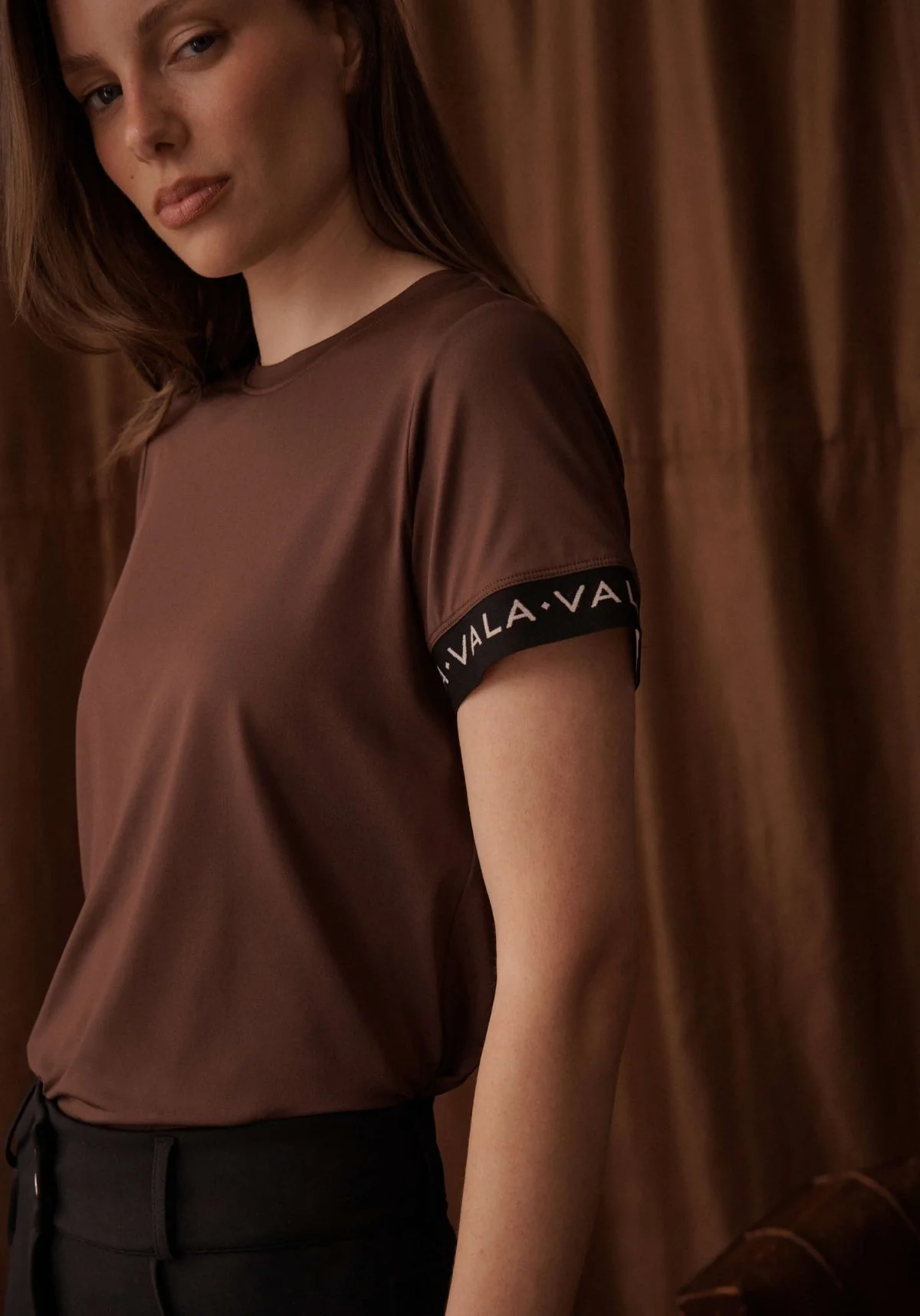 VALA Training Tee - Chocolate - Image 11